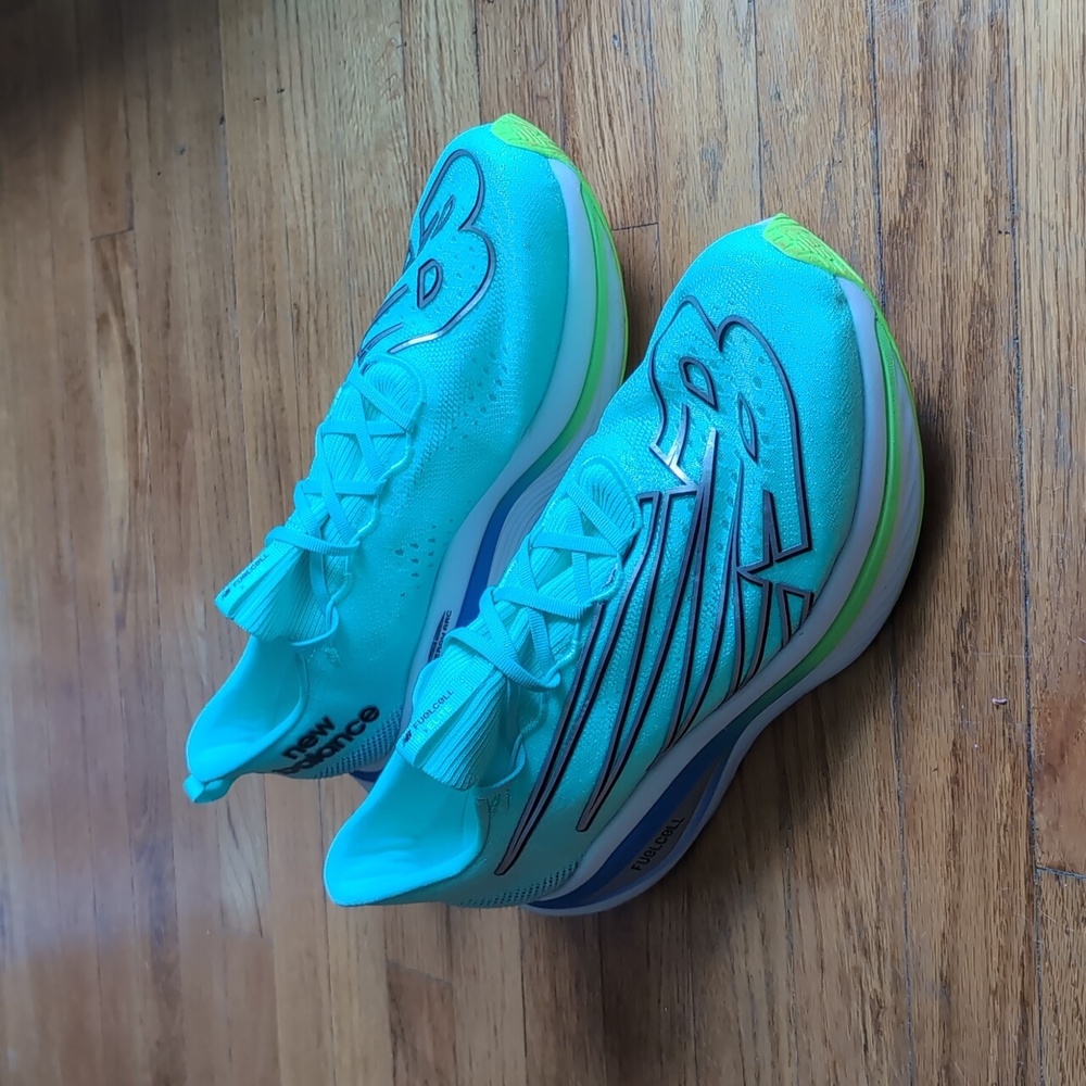 New Balance FuelCell SuperComp Elite v3